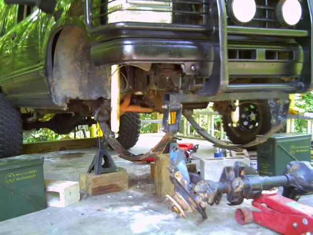 axleout.JPG