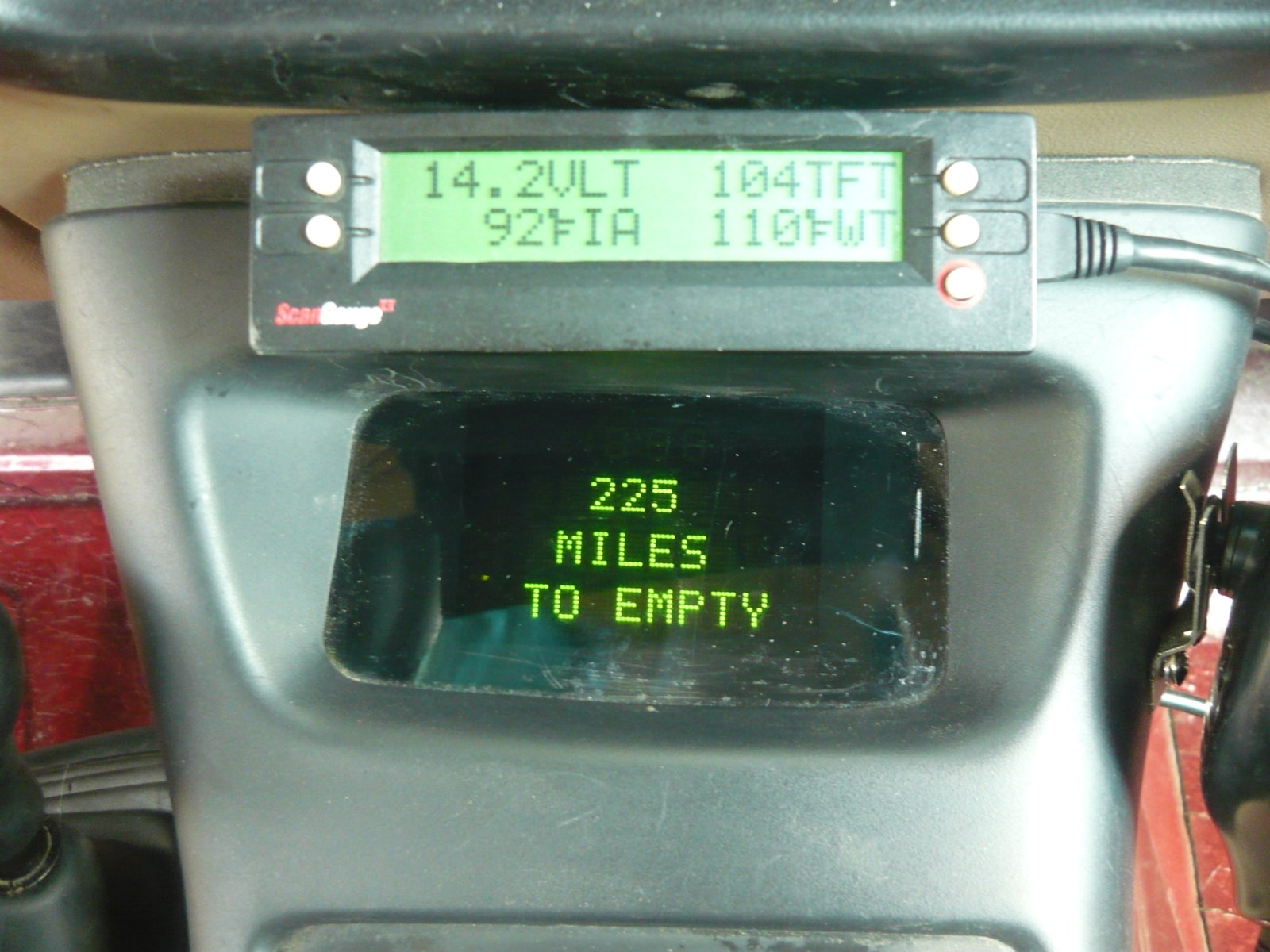 002.JPG