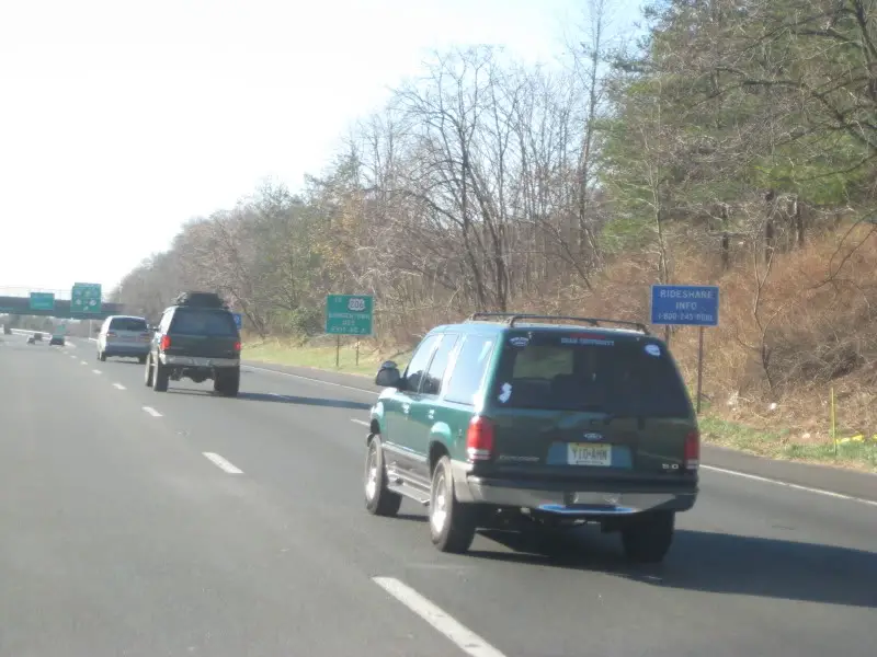 04eb6887.jpg