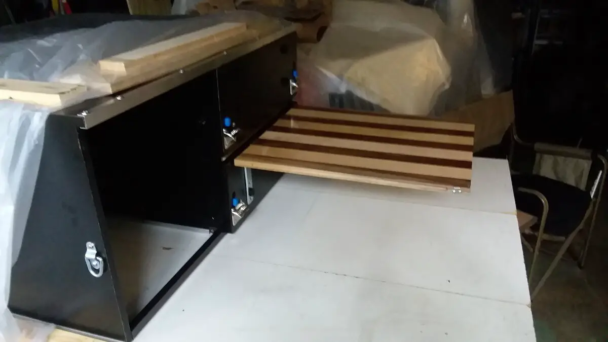 10 table open drawer closed.jpg