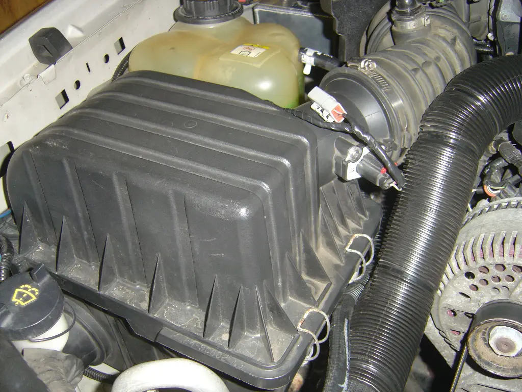 11 Stock AirBox BA5000.JPG