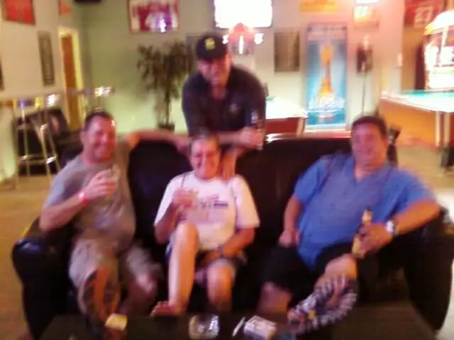 1255702212817imagejpeg_2.jpg