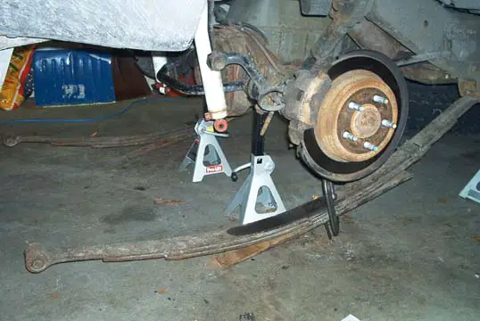 13422Mid_install_-_no_rear_suspention.jpg