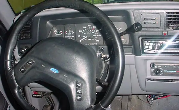 13739dash.jpg