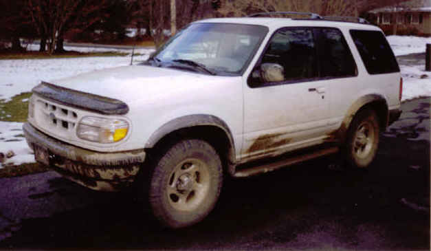 14217driveway_driver_side_muddyless_quality.jpg