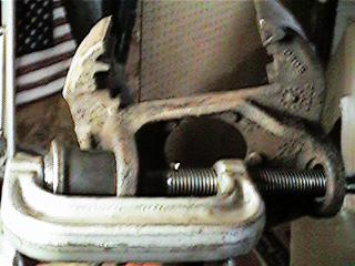 18205Pressing_out_ball_joint_3.jpg