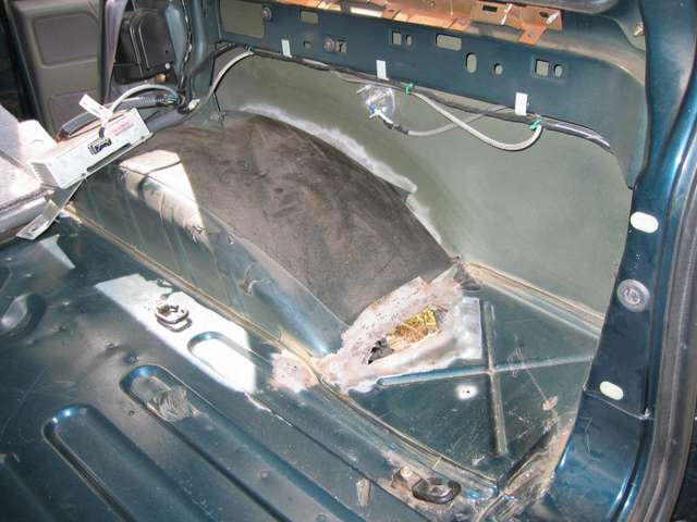 18205Rust_through_R_Inside-med.jpg