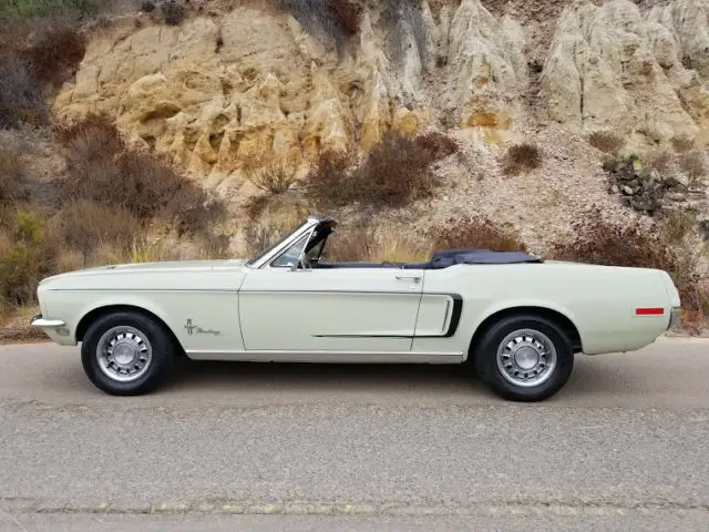 1968_Mustang_side.jpg
