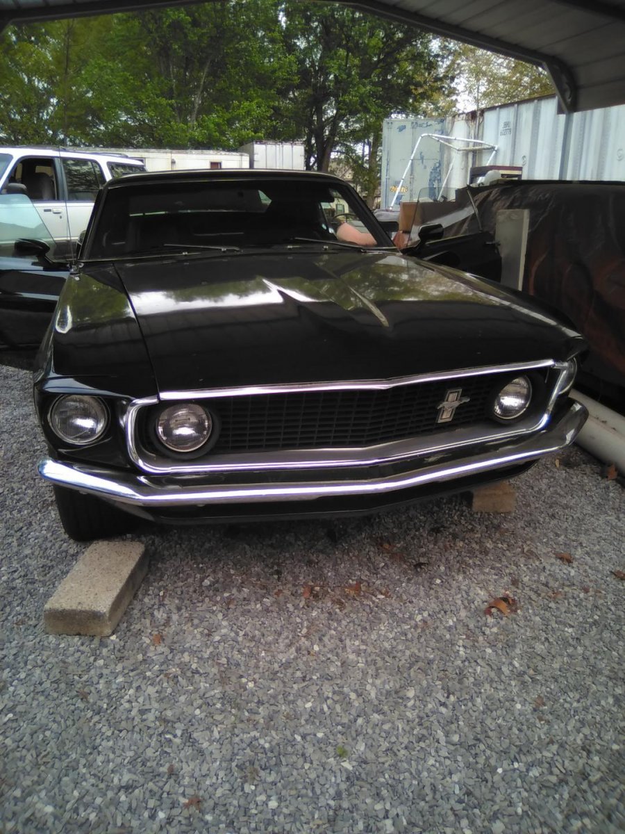 1969 Mustang front view.jpg