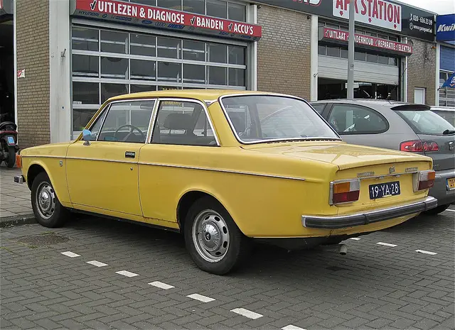 1972Volvo142.jpg