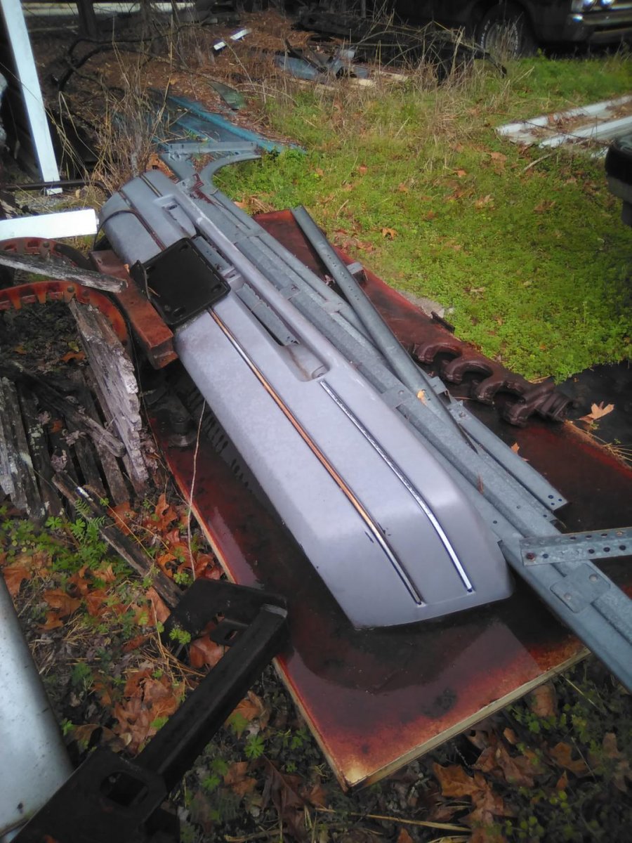 1987aerostar front bumper 01.jpg