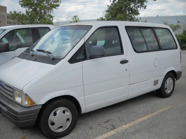 1997_Aerostar_with_an_LPG_conversion_.jpg