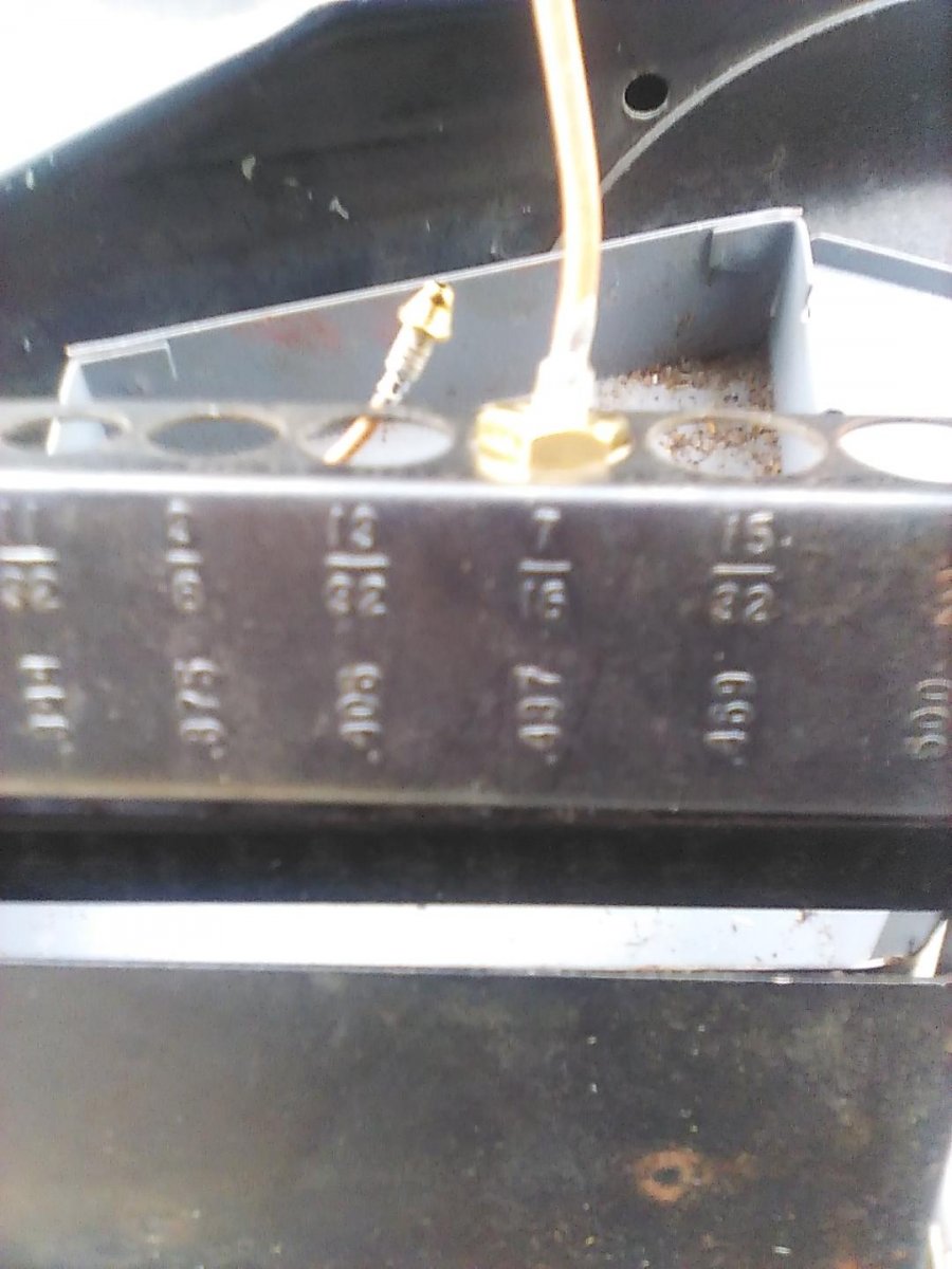 1997mm oil line prep hole.jpg