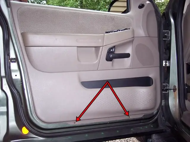 1aRemoveBothBottomScrews.jpg