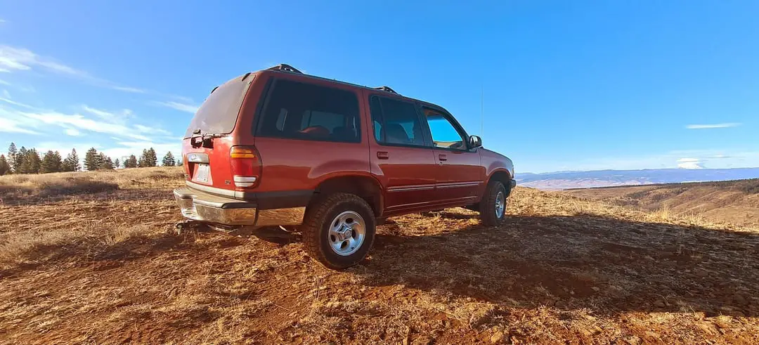 2000-xlt-4x4-v0-bbwzu39d5dme1.jpg