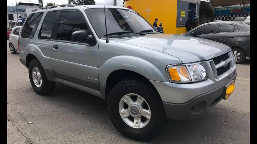 2001 EXPLORER.jpg