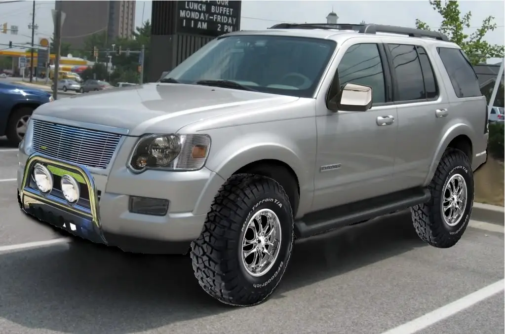 2006-2007_Ford_Explorer.jpg