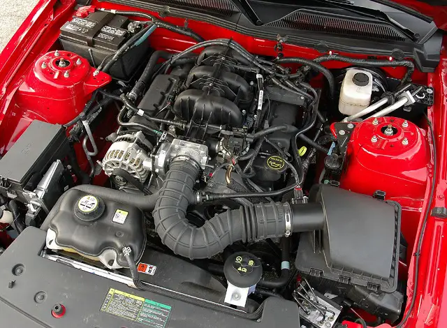 2006MustangV6.jpg