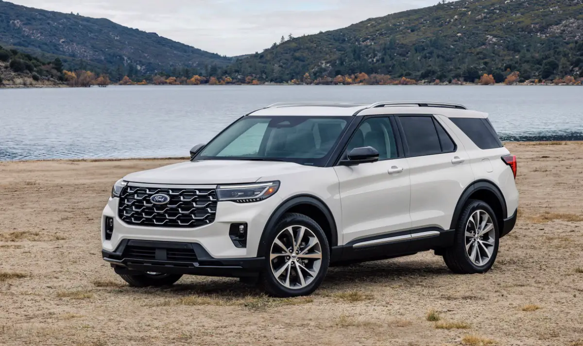 2025 Ford Explorer.Platinum.Exterior.jpeg