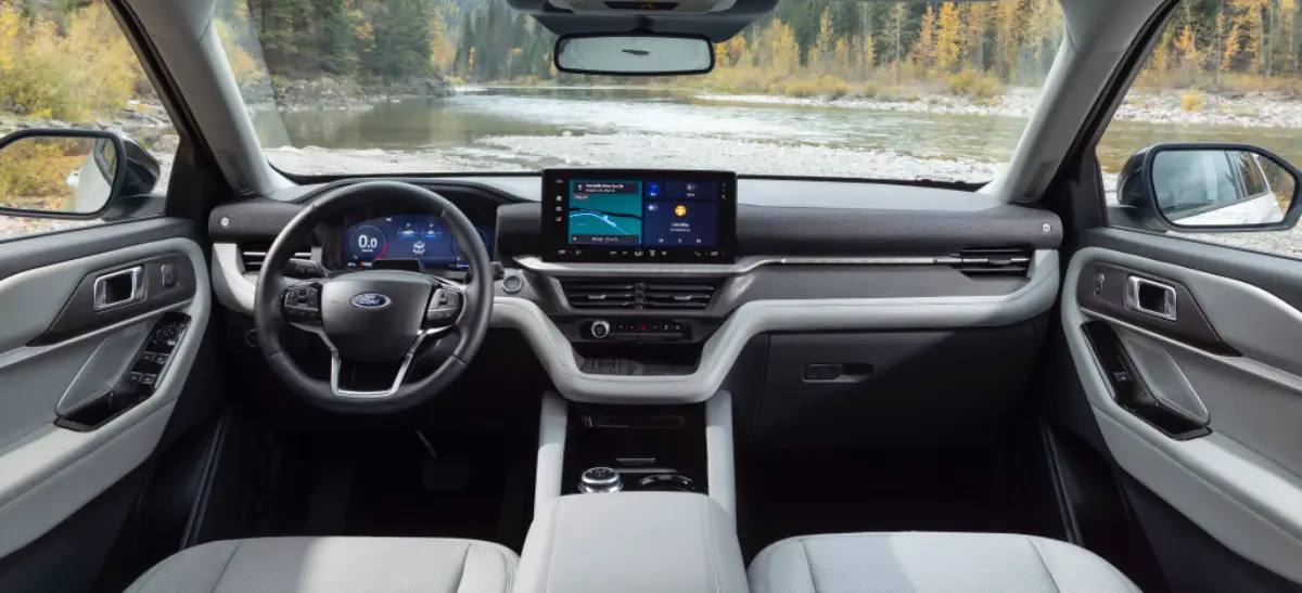 2025 Ford Explorer.Platinum.Interior4.jpeg