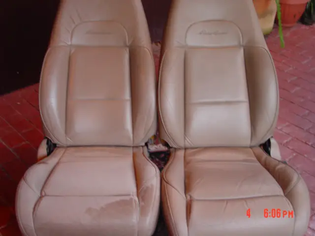 21512Seats3.jpg