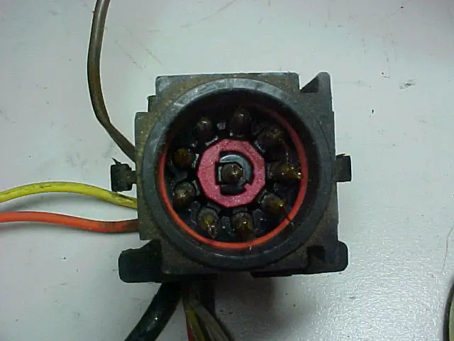 27133Tcase05.jpg