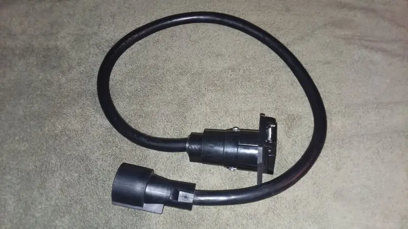 3 ft 7 pin extension.jpg