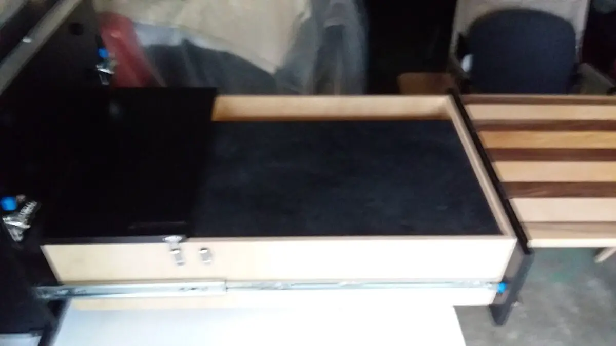 4 Grill table box.jpg