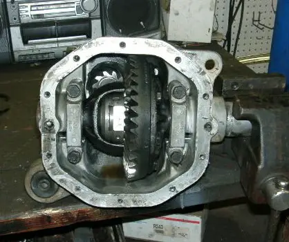 4107powertrax_lockright_front_d35.jpg
