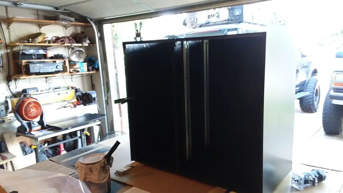 5 box inside painted.jpg