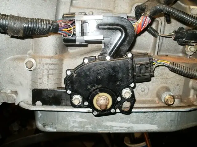 57Relocatedtransmissionharnessmounting.jpg