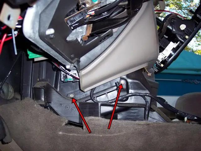 5bRemove2screws.jpg