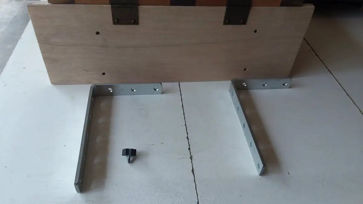 6 table support brackets.jpg