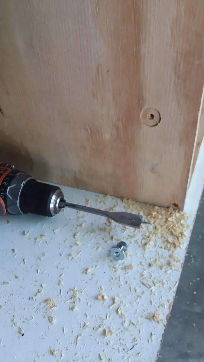8 drill recess for slides tee nut.jpg