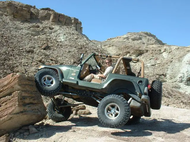 8526TDS_2004_33_.jpg