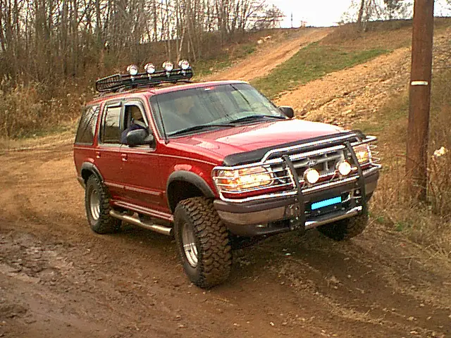 8721fun_hill_back_there.jpg