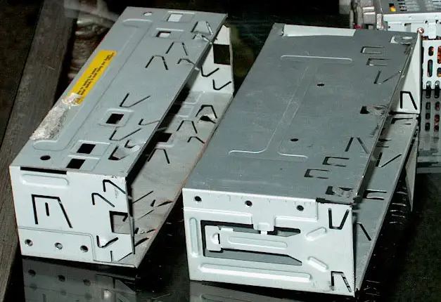 8799hucages.jpg