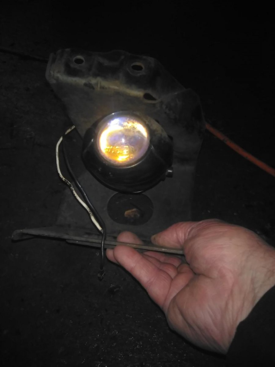 97ex cat eye light 01.jpg