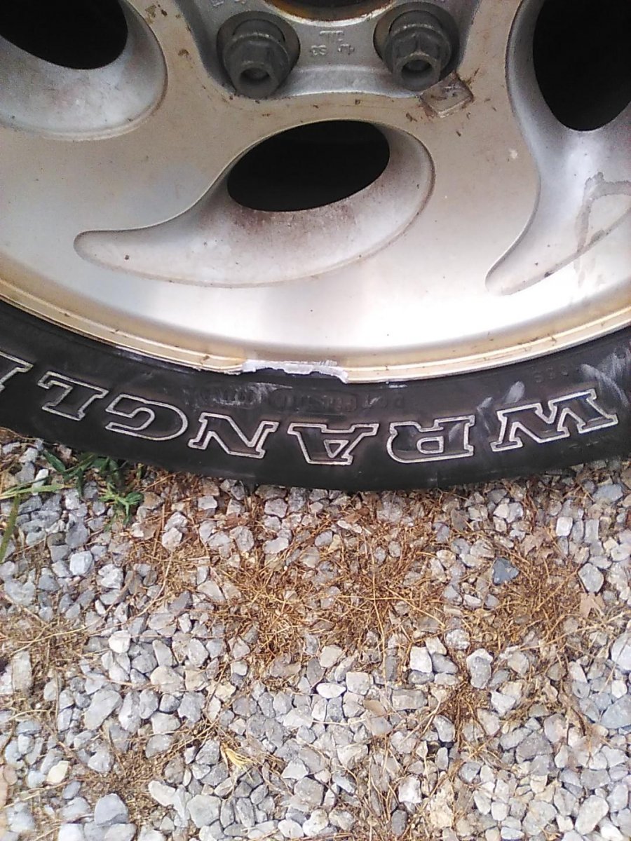97EXwreck3.jpg