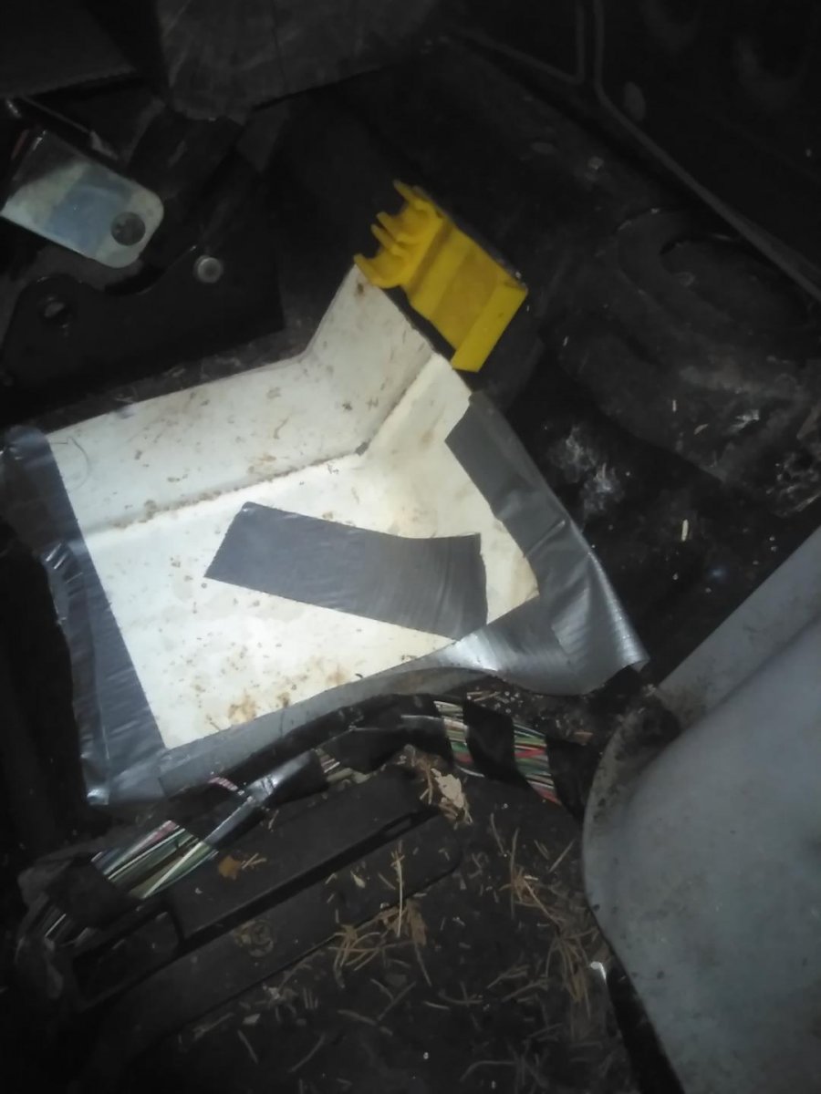97mm fuel tank send unit block off.jpg