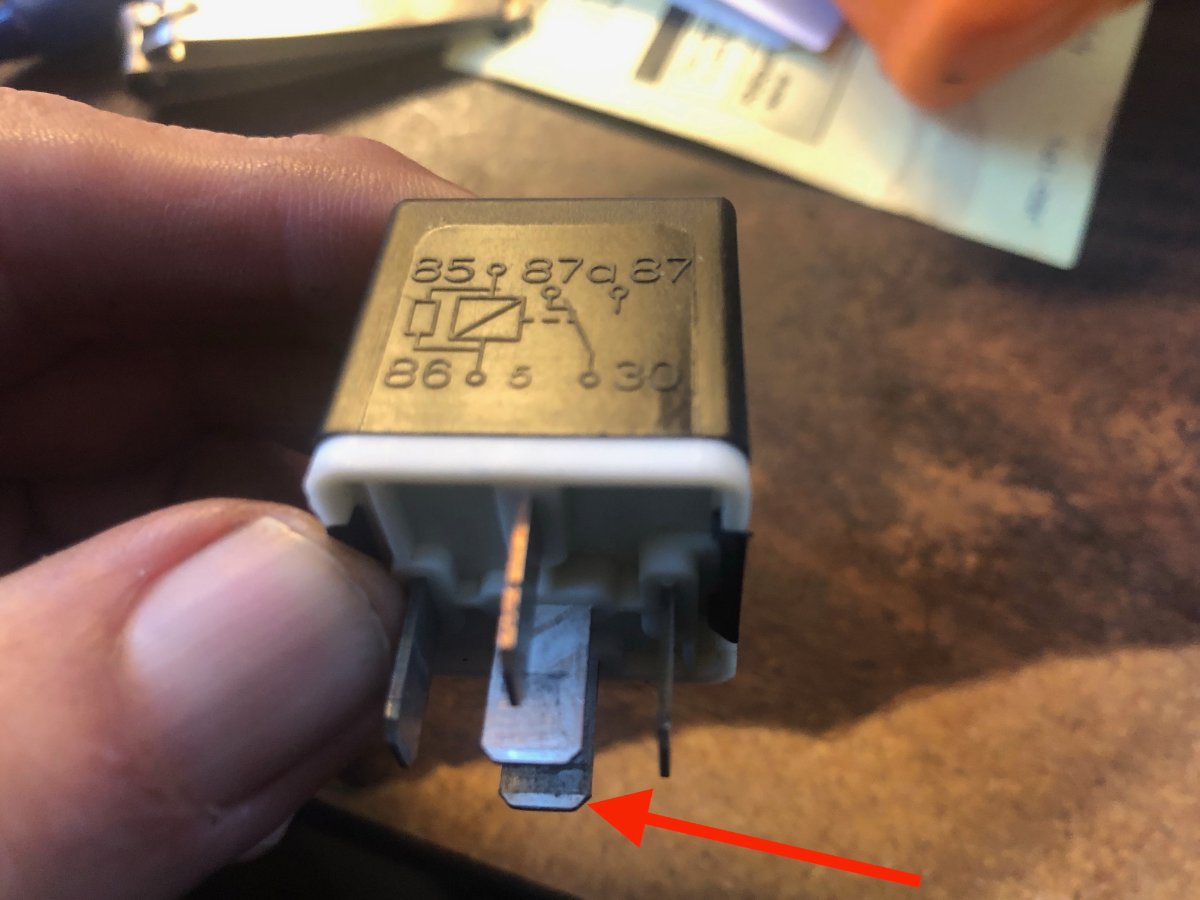 ABS main relay pins (1).jpeg