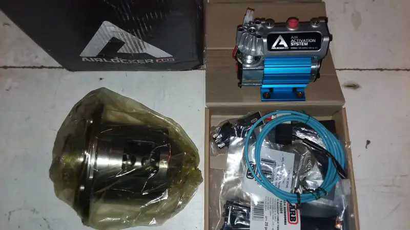ARB Air locker & pump.jpg