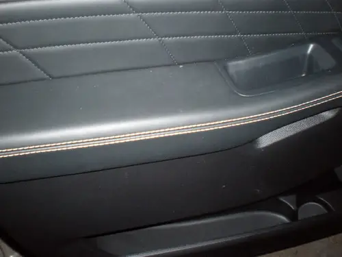 armrest2.JPG