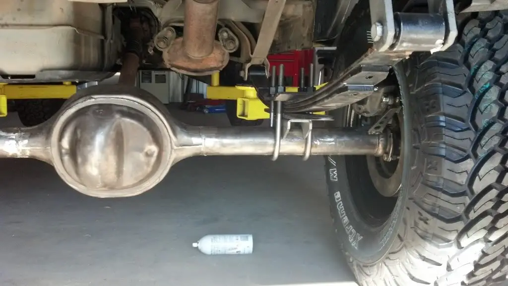 Axle2.jpg