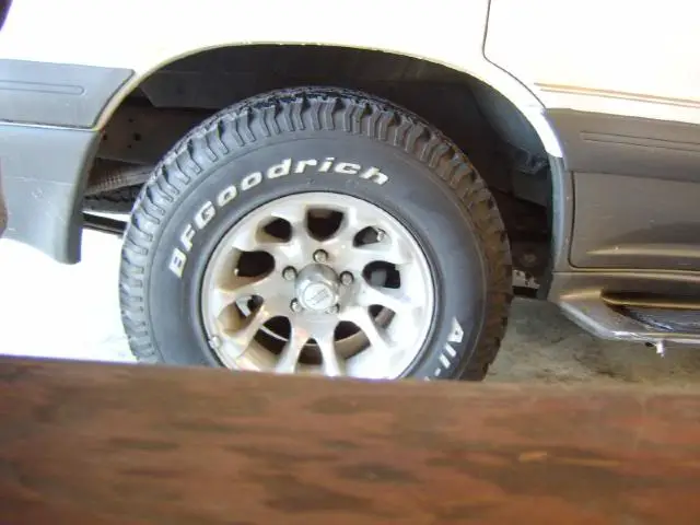 BEFOREWAR153PASSSIDEWHEELWELL.jpg
