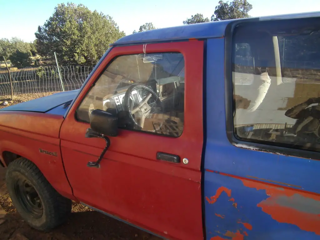 Bluethunderwiththedoorandfender2.jpg