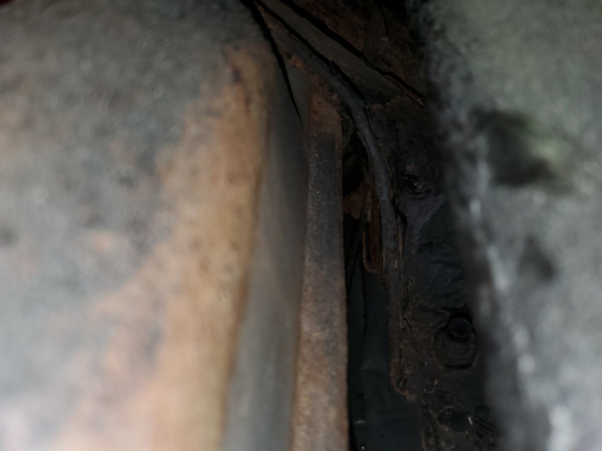 Brake line 1.jpg