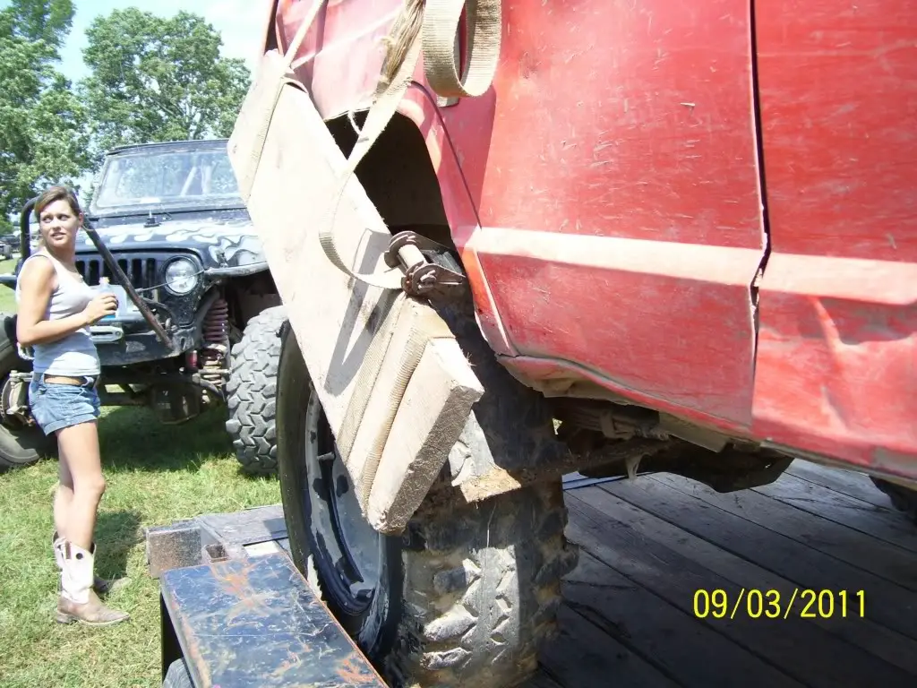 brokenaxleredneckfix2.jpg