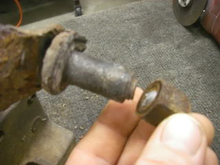 brokenshockstudcloseup2.jpg