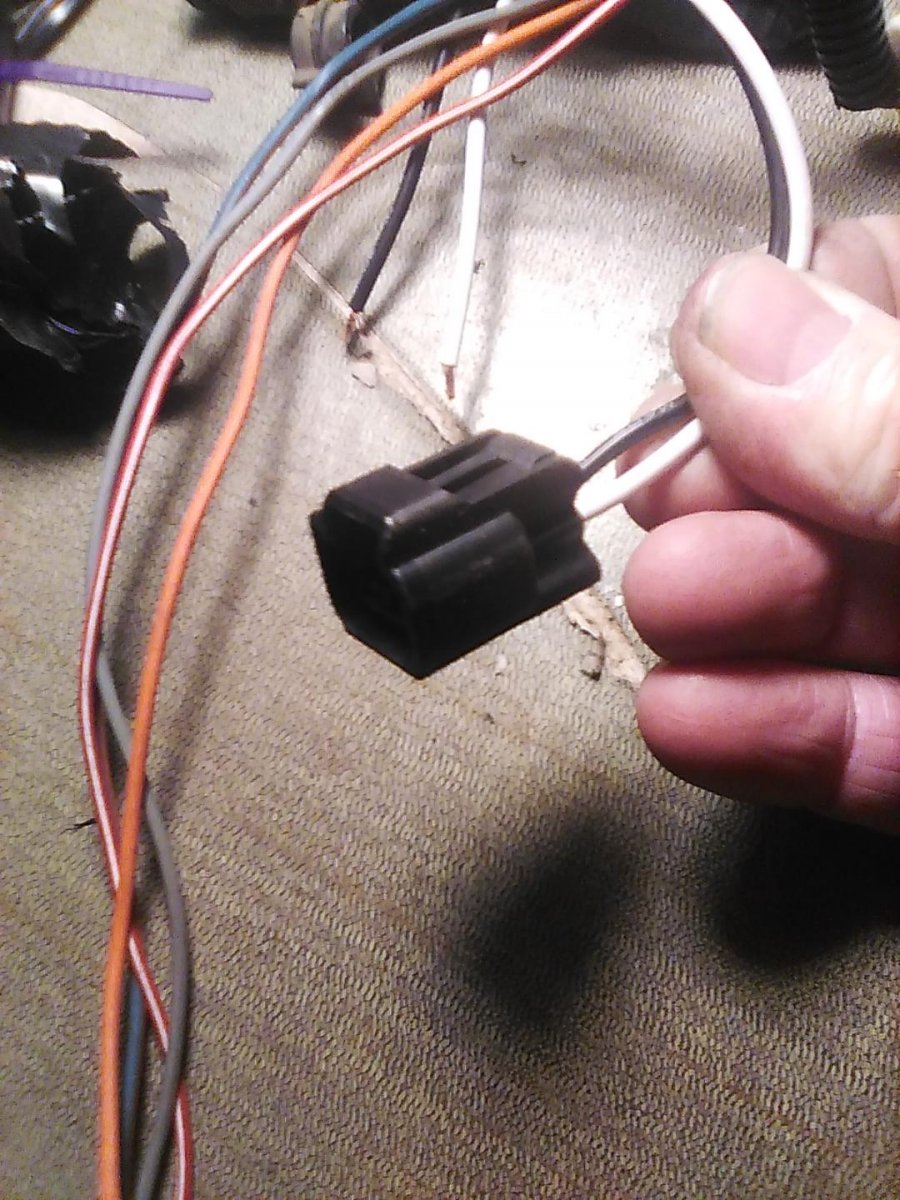camshaft position sensor connector.jpg